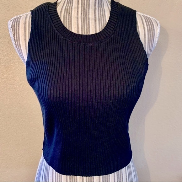 NWT TopShop Crop Top 10 Black Ribbed Sleeveless Round Neck Cotton Lycra Stretch - Picture 3 of 16